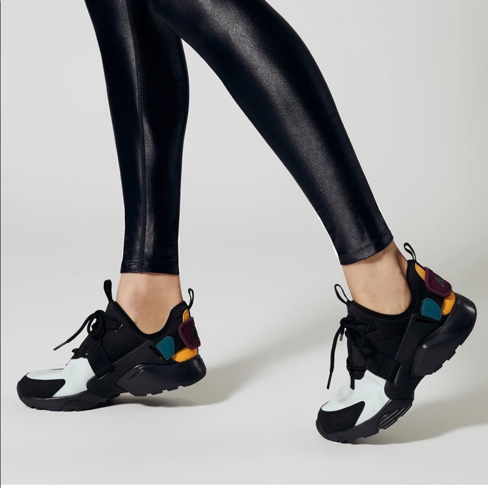 Nike tennis shoes